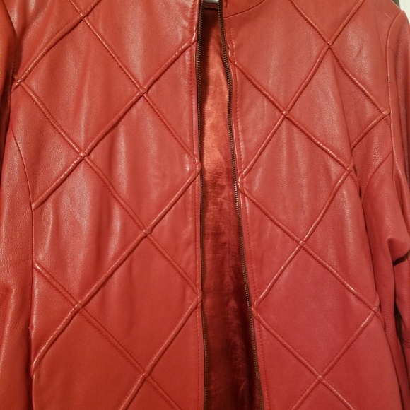 leather jacket - Picture 3 of 8